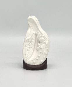 Alternative view of Virgencita para abrazar del Rosario